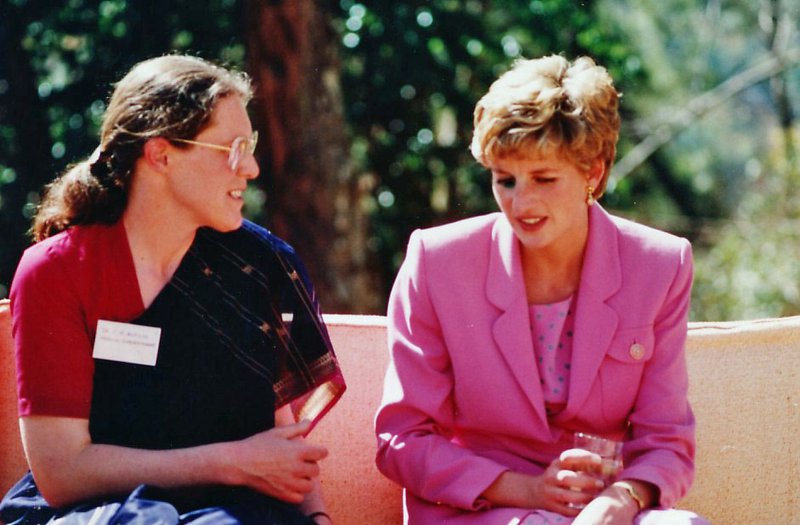 Dr_Ruth_Butlin_and_Princess_Diana_at_Anandaban.width-800